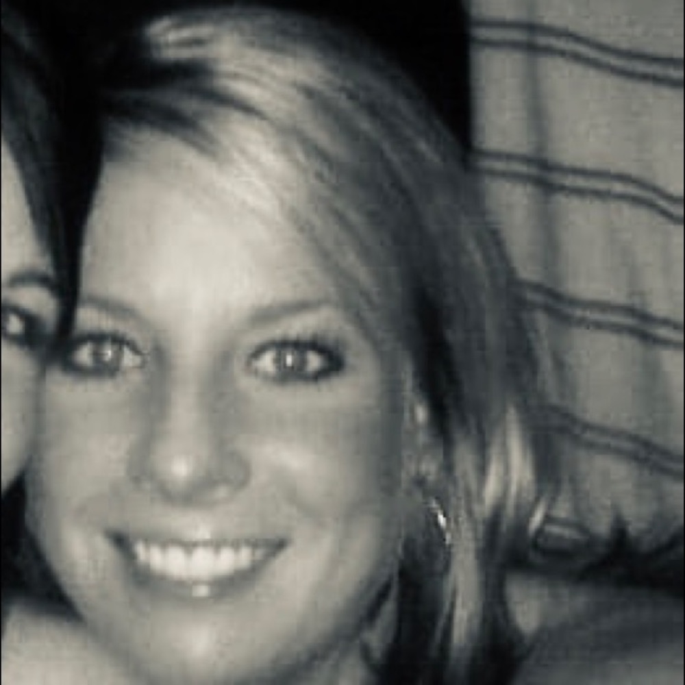 Meet your Posher, Emilee